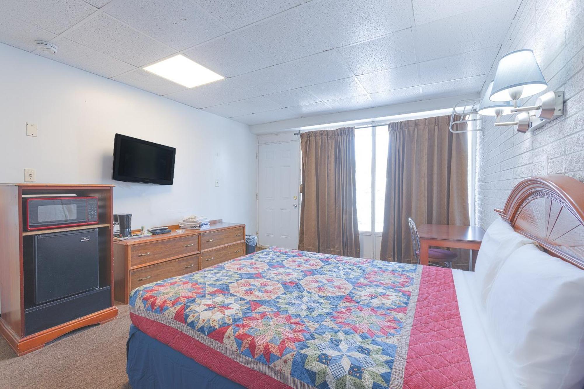 Sonrise Inn Lincoln Hwy By Oyo Breezewood Dış mekan fotoğraf