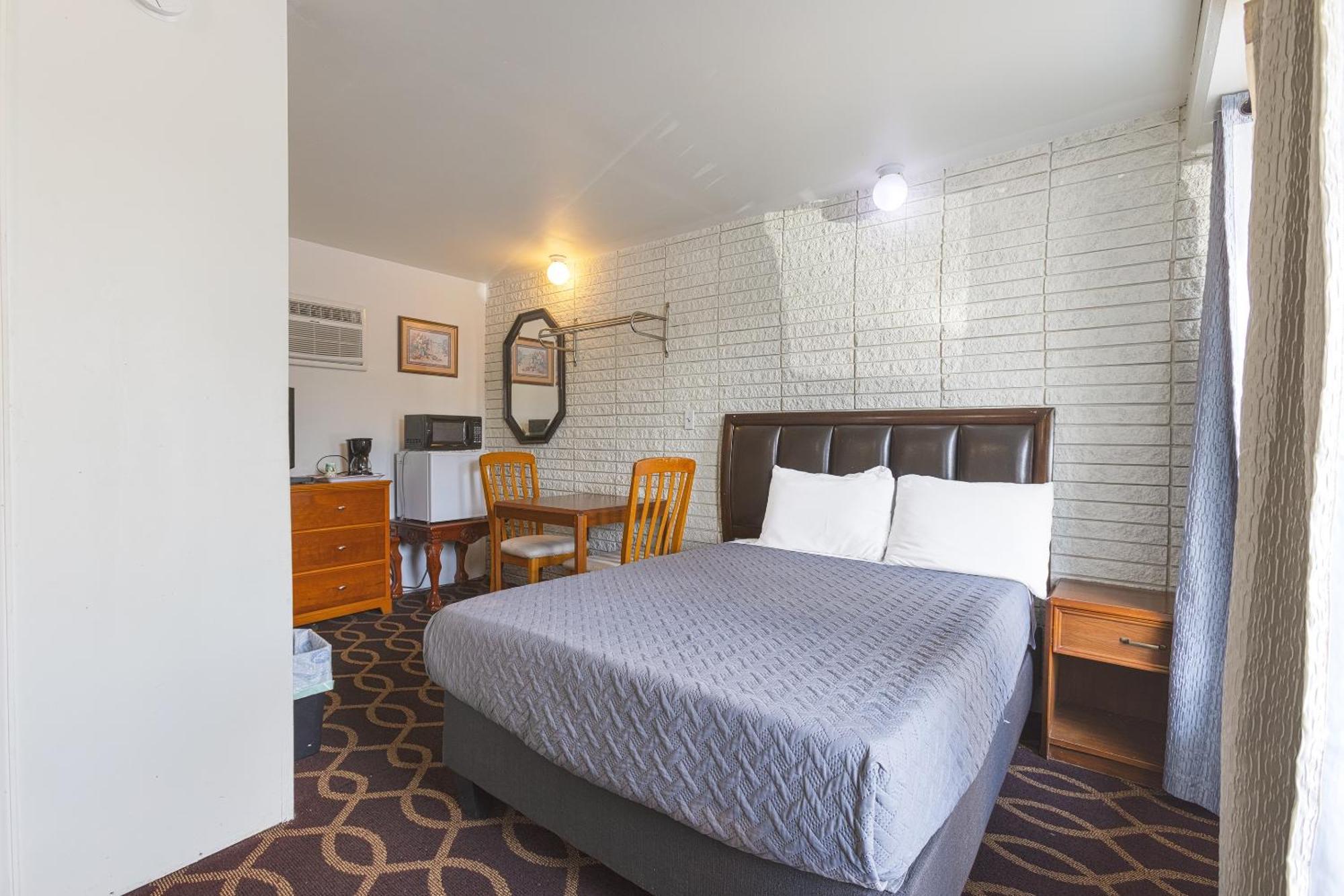 Sonrise Inn Lincoln Hwy By Oyo Breezewood Dış mekan fotoğraf