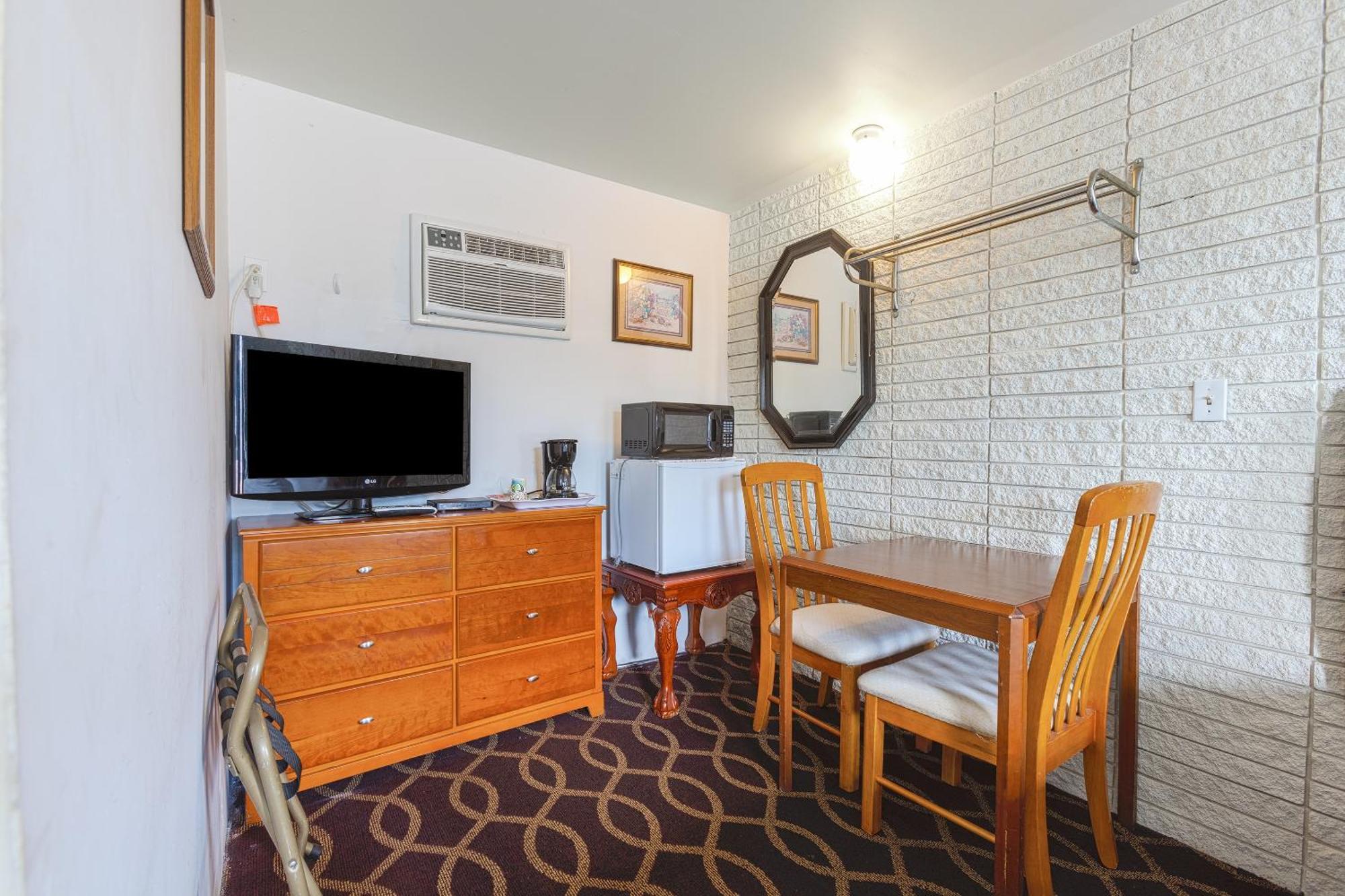 Sonrise Inn Lincoln Hwy By Oyo Breezewood Dış mekan fotoğraf