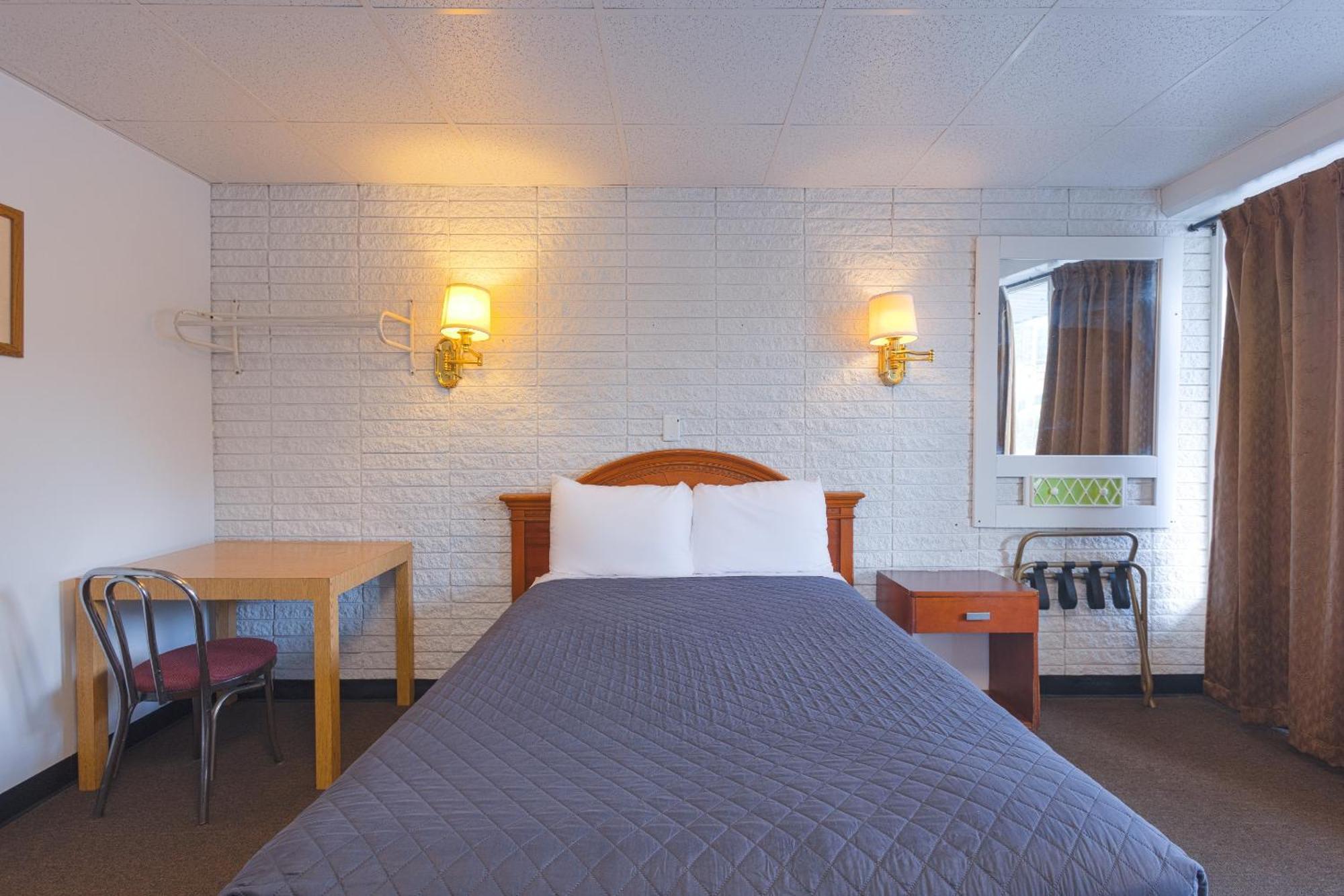 Sonrise Inn Lincoln Hwy By Oyo Breezewood Dış mekan fotoğraf